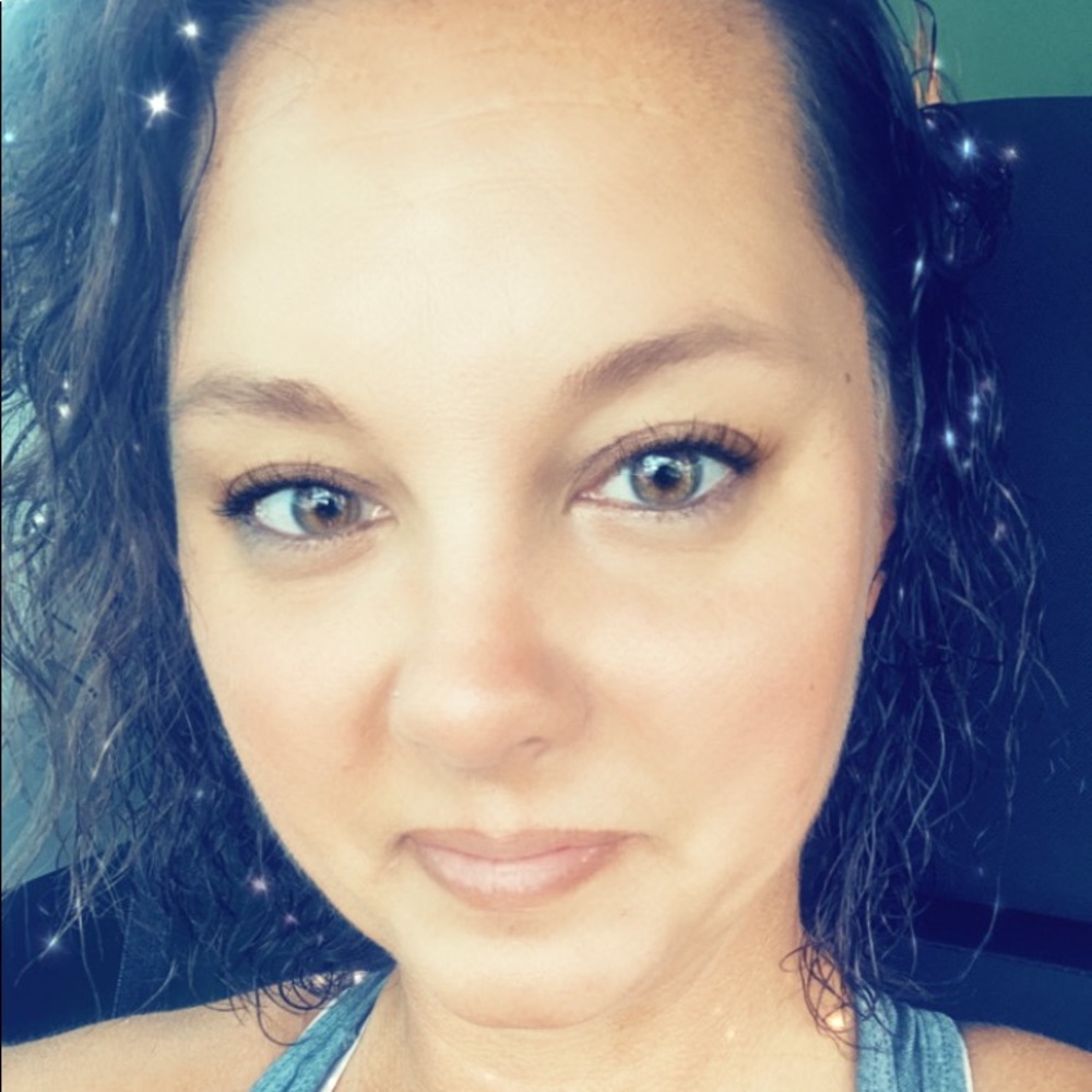 Meet your Posher, Karrie